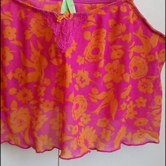 3 FOR $15 LIMITED TIME CLOSET CLEAR OUT|| Floral mesh bralette cropped camisole - Picture 2 of 2